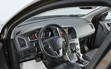Volvo XC60 II, 2017 год, 1 965 000 рублей, 6 фотография