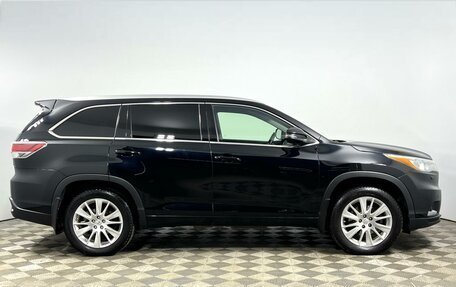 Toyota Highlander III, 2014 год, 2 496 100 рублей, 5 фотография