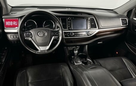 Toyota Highlander III, 2014 год, 2 496 100 рублей, 6 фотография
