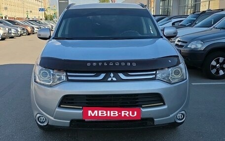 Mitsubishi Outlander III рестайлинг 3, 2013 год, 1 096 000 рублей, 2 фотография