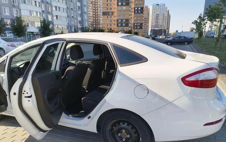 Ford Fiesta, 2018 год, 800 000 рублей, 4 фотография