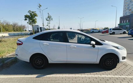 Ford Fiesta, 2018 год, 800 000 рублей, 6 фотография