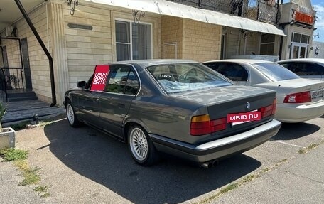 BMW 5 серия, 1988 год, 370 000 рублей, 3 фотография
