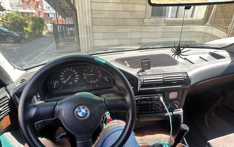 BMW 5 серия, 1988 год, 370 000 рублей, 11 фотография