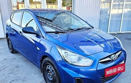 Hyundai Solaris II рестайлинг, 2011 год, 749 000 рублей, 2 фотография