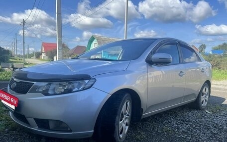 KIA Cerato III, 2011 год, 750 000 рублей, 2 фотография
