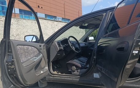 Toyota Avensis III рестайлинг, 1999 год, 240 000 рублей, 8 фотография