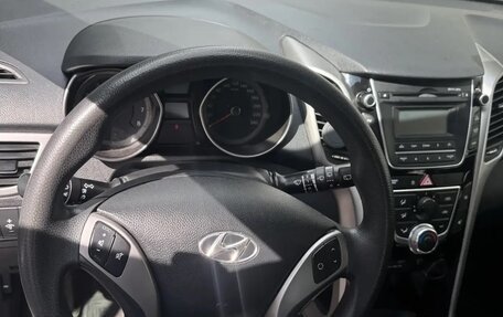 Hyundai i30 II рестайлинг, 2015 год, 1 330 000 рублей, 6 фотография