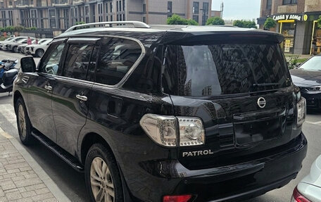 Nissan Patrol, 2010 год, 2 100 000 рублей, 7 фотография