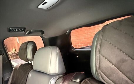 Toyota Land Cruiser 200, 2019 год, 8 000 000 рублей, 9 фотография