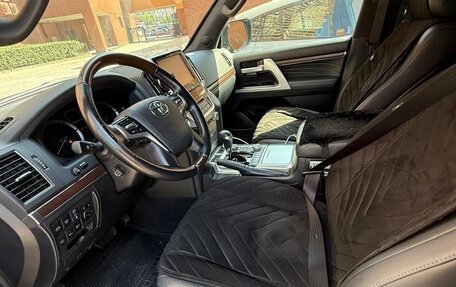 Toyota Land Cruiser 200, 2019 год, 8 000 000 рублей, 4 фотография