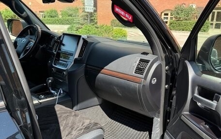 Toyota Land Cruiser 200, 2019 год, 8 000 000 рублей, 14 фотография