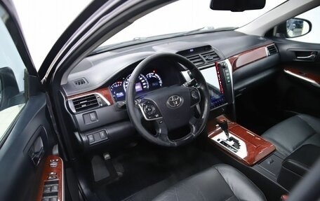Toyota Camry, 2012 год, 1 390 000 рублей, 10 фотография