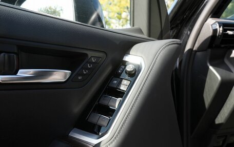 Toyota Land Cruiser, 2022 год, 9 660 000 рублей, 14 фотография