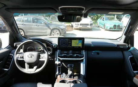 Toyota Land Cruiser, 2022 год, 9 660 000 рублей, 17 фотография