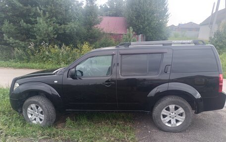 Nissan Pathfinder, 2006 год, 1 000 000 рублей, 2 фотография