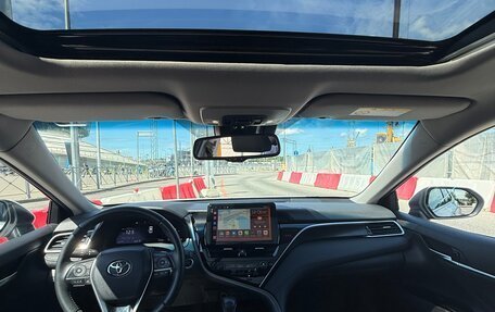 Toyota Camry, 2023 год, 3 300 000 рублей, 3 фотография
