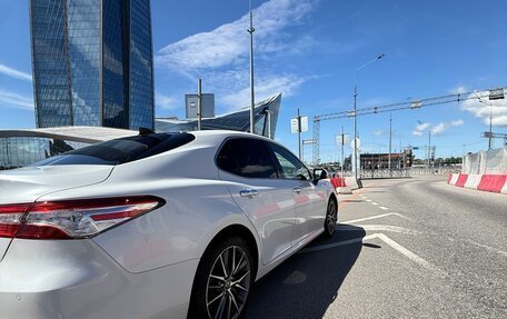 Toyota Camry, 2023 год, 3 300 000 рублей, 7 фотография