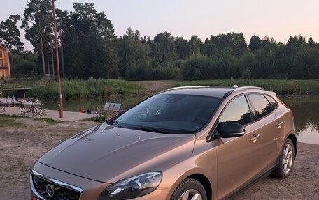 Volvo V40 Cross Country I, 2013 год, 1 250 000 рублей, 1 фотография