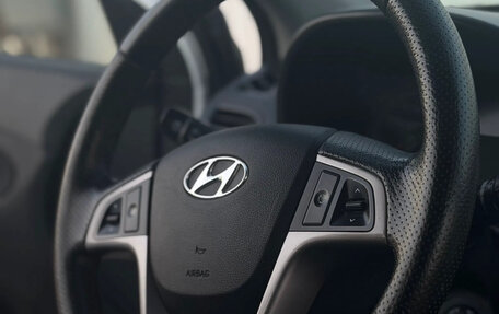 Hyundai Solaris II рестайлинг, 2014 год, 920 000 рублей, 15 фотография
