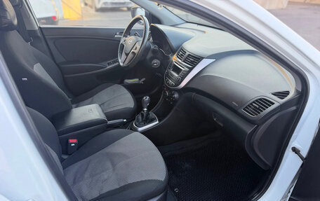 Hyundai Solaris II рестайлинг, 2014 год, 920 000 рублей, 13 фотография