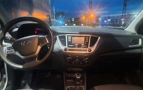 Hyundai Solaris II рестайлинг, 2021 год, 1 200 000 рублей, 7 фотография