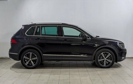 Volkswagen Tiguan II, 2018 год, 3 050 000 рублей, 11 фотография