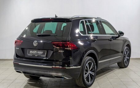 Volkswagen Tiguan II, 2018 год, 3 050 000 рублей, 14 фотография