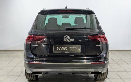 Volkswagen Tiguan II, 2018 год, 3 050 000 рублей, 16 фотография