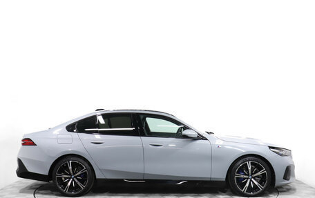 BMW 5 серия, 2025 год, 8 290 000 рублей, 4 фотография