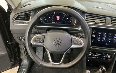 Volkswagen Tiguan II, 2023 год, 2 850 000 рублей, 3 фотография