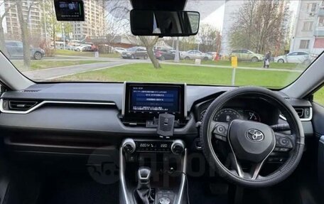 Toyota RAV4, 2020 год, 3 400 000 рублей, 6 фотография
