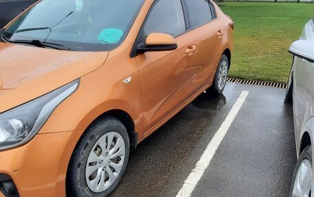KIA Rio IV, 2018 год, 900 000 рублей, 1 фотография