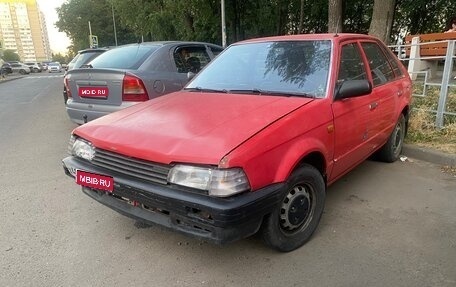 Mazda 323, 1988 год, 95 000 рублей, 1 фотография