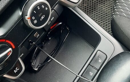 KIA Rio IV, 2018 год, 900 000 рублей, 4 фотография