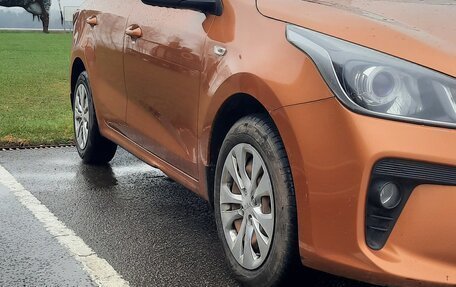 KIA Rio IV, 2018 год, 900 000 рублей, 3 фотография