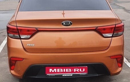 KIA Rio IV, 2018 год, 900 000 рублей, 10 фотография