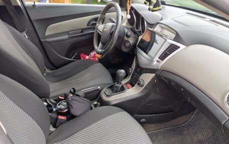 Chevrolet Cruze II, 2011 год, 600 000 рублей, 6 фотография