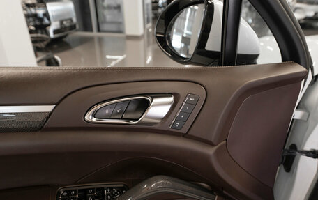 Porsche Cayenne III, 2013 год, 3 070 000 рублей, 15 фотография