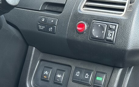 Nissan Serena IV, 2015 год, 1 300 000 рублей, 22 фотография