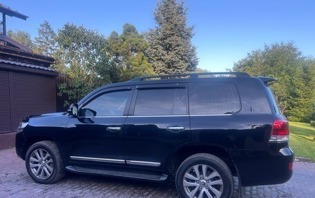 Toyota Land Cruiser 200, 2016 год, 5 800 000 рублей, 2 фотография