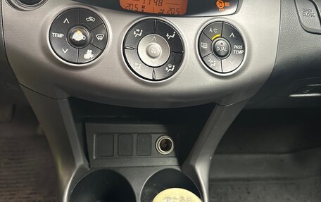 Toyota RAV4, 2006 год, 930 000 рублей, 13 фотография