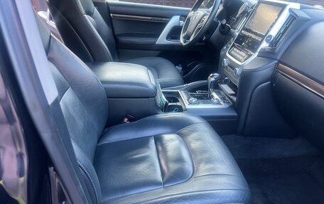 Toyota Land Cruiser 200, 2016 год, 5 800 000 рублей, 12 фотография