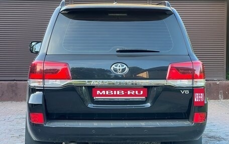 Toyota Land Cruiser 200, 2016 год, 5 800 000 рублей, 5 фотография
