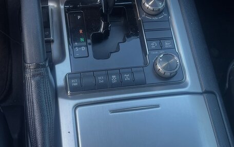 Toyota Land Cruiser 200, 2016 год, 5 800 000 рублей, 13 фотография