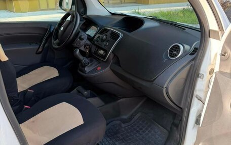 Renault Kangoo II рестайлинг, 2014 год, 850 000 рублей, 25 фотография