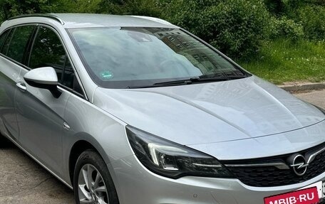 Opel Astra K, 2020 год, 1 300 000 рублей, 9 фотография
