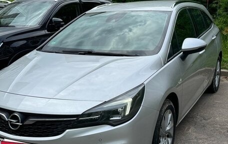 Opel Astra K, 2020 год, 1 300 000 рублей, 11 фотография