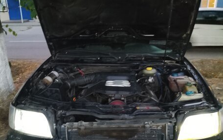 Audi A6, 1995 год, 250 000 рублей, 1 фотография