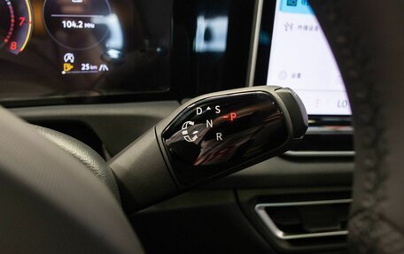 Volkswagen Tiguan, 2026 год, 4 950 000 рублей, 24 фотография